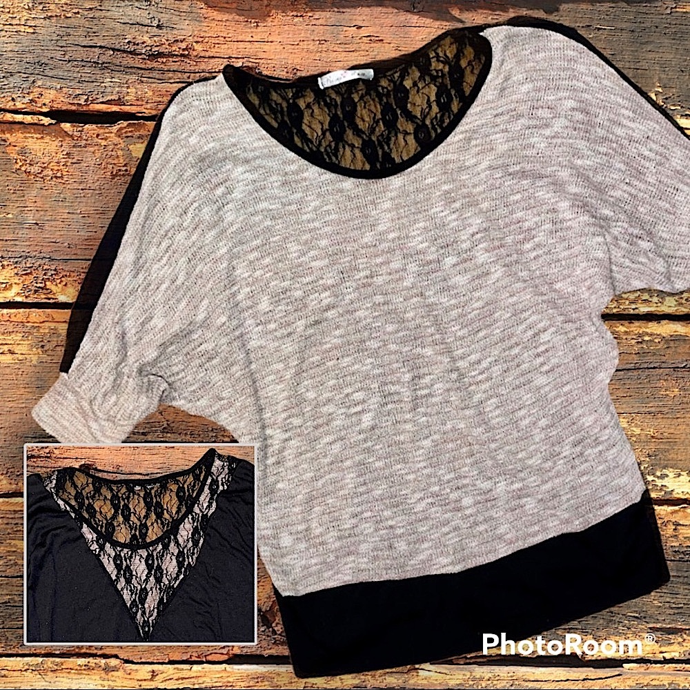 🚨BOGO❗️ROSES U.S.A. Casual Sweater Top w/ Lace Detail, Wmn's XL (more like M/L)